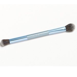 f.a.r.a.h conceal and set brush